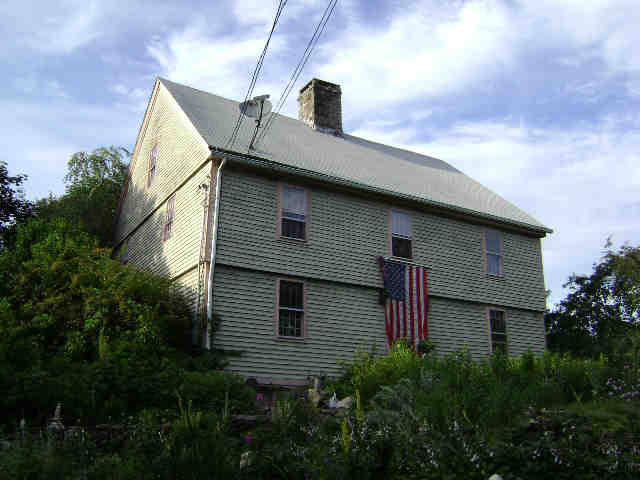 Building photograph for 120 CRANE HOLLOW RD